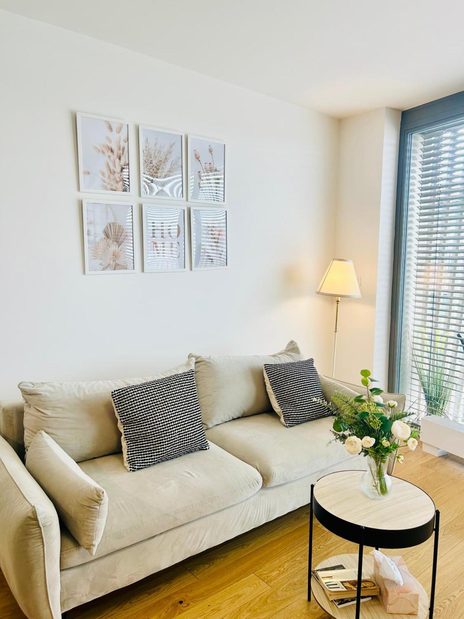New Luxury At Andel Metro Station Apartmán Praha